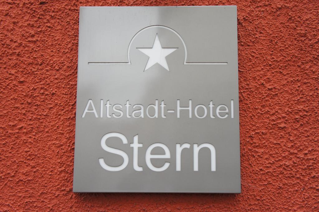 Stadt-Gut-Hotel Altstadt-Hotel Stern 德尔奥博的新市场 外观 照片